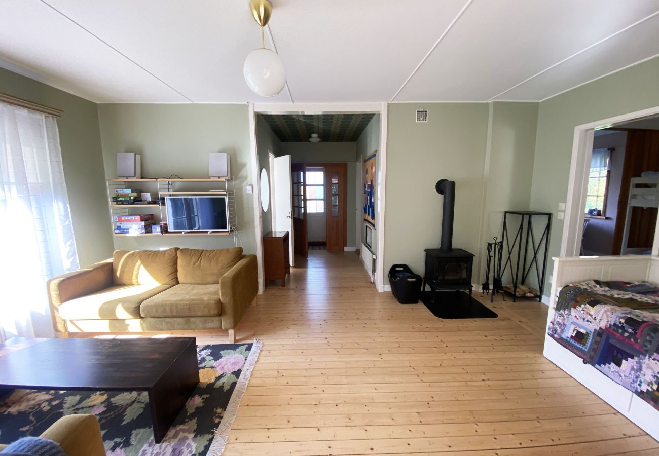House in Vejbystrand - Cozy accommodation within walking distance to the sea | SE01057