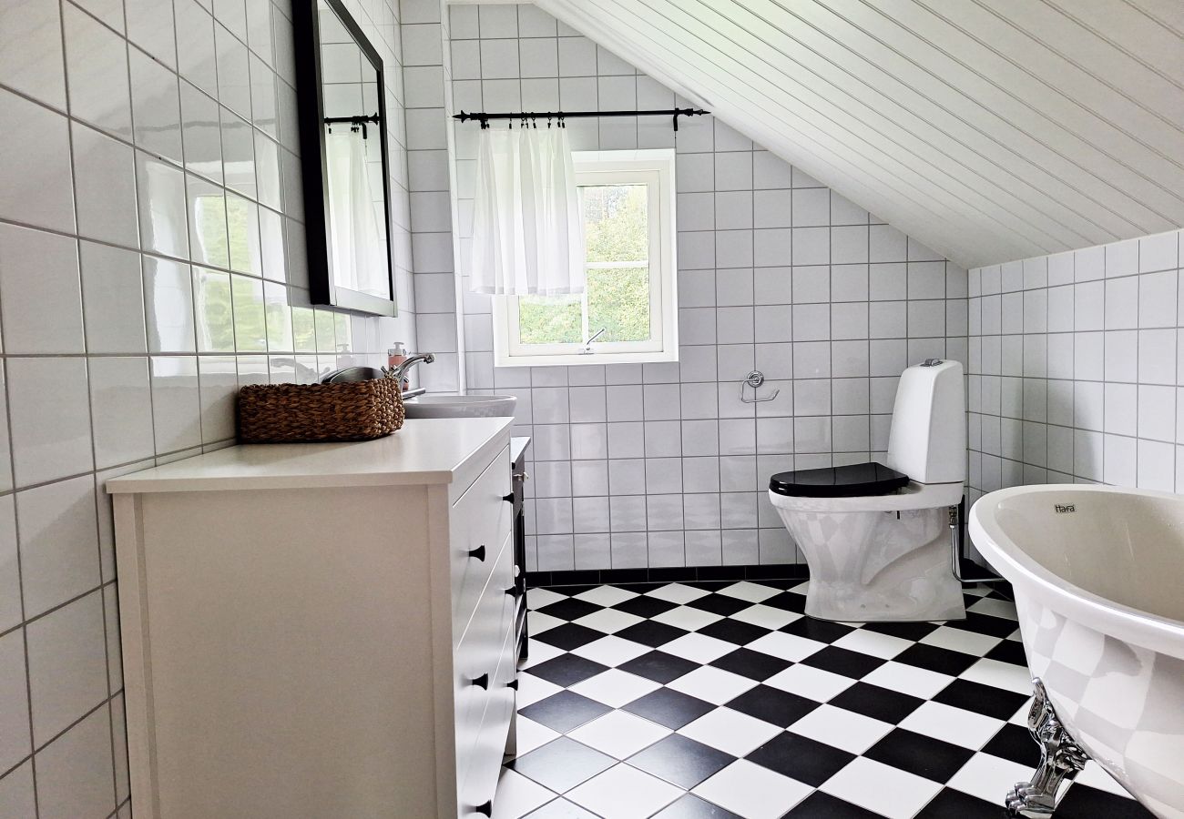House in Härryda - Fresh villa in Härryda near Landvetter airport and golf course | SE08069