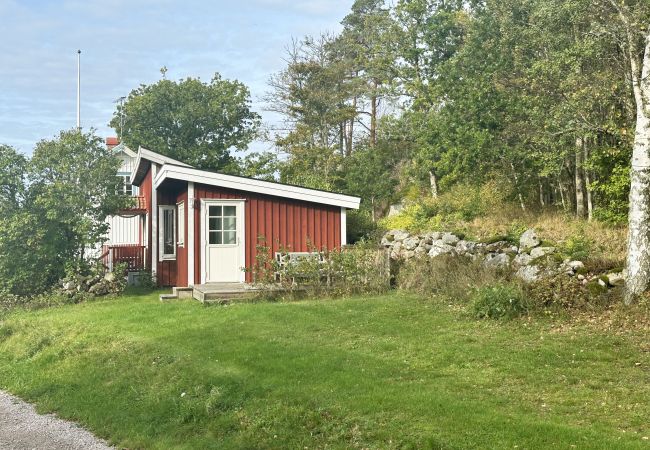 House in Fjällbacka - Staynordic | Cozy cottage on the edge of the forest near Fjällbacka | SE09042