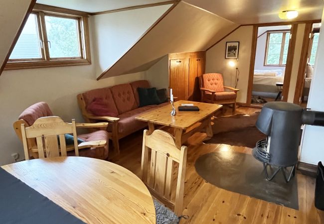 House in Fårbo - Nice cottage located in an old mill environment | SE05048