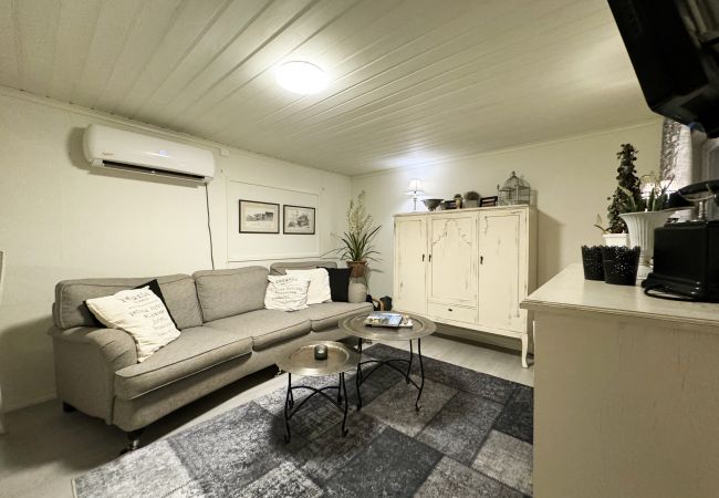 House in Visby - Cozy little cottage in the middle of Gotland near Visby | SE12024