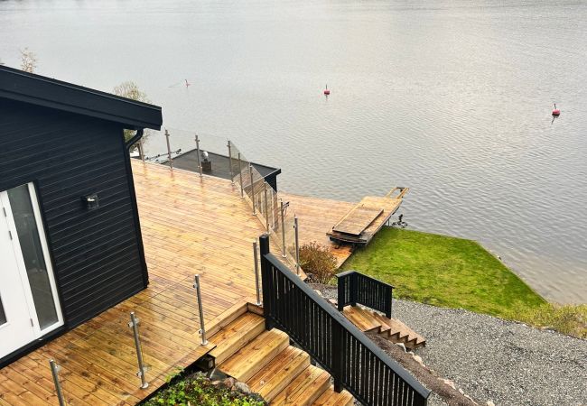  in Södertälje - Newly built house with a magical view of Mälaren | SE130544
