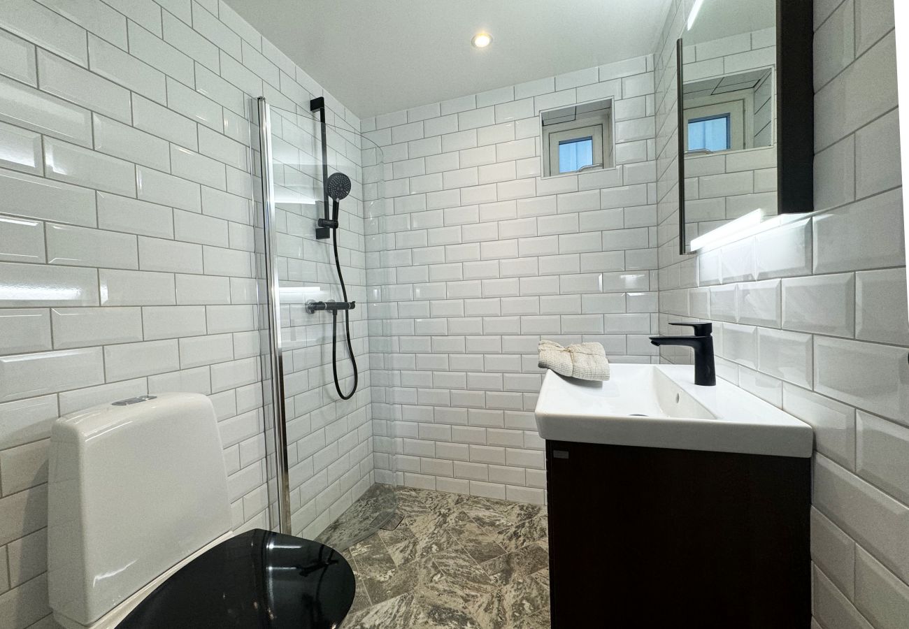 House in Hunnebostrand - A charming little cottage in beautiful Hunnebostrand | SE09048