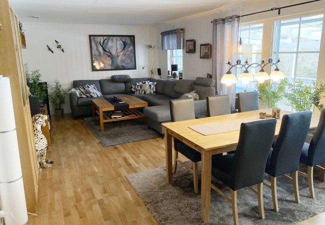 House in Linköping - Holiday home near Linköping with Jacuzzi and close to lake and fishing | SE10020
