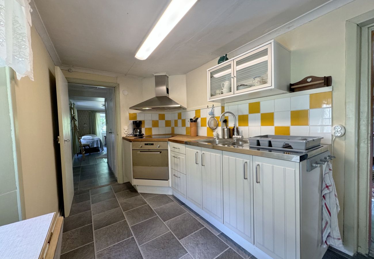 House in Romakloster - Genuine Gotland house with large garden in Roma | SE12026