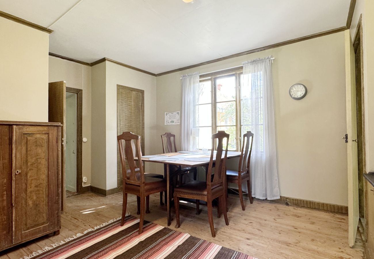 House in Romakloster - Genuine Gotland house with large garden in Roma | SE12026