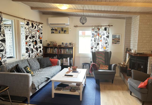 House in Hagby - Nice cottage located in Sandvik, 100 meters from a bay | SE05070