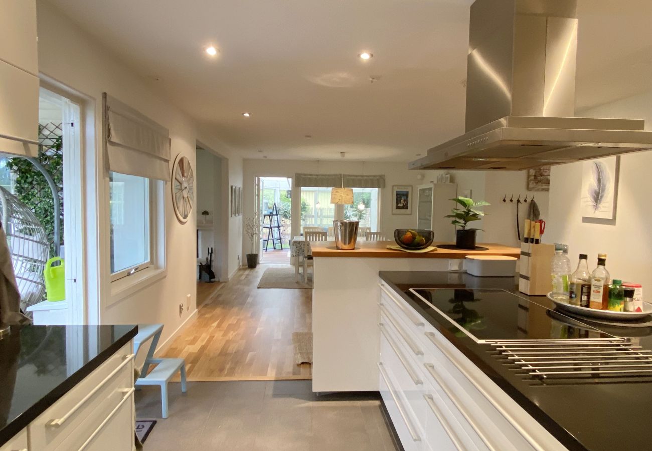 House in Vejbystrand - Charming villa near the beach in Vejbystrand SE01066