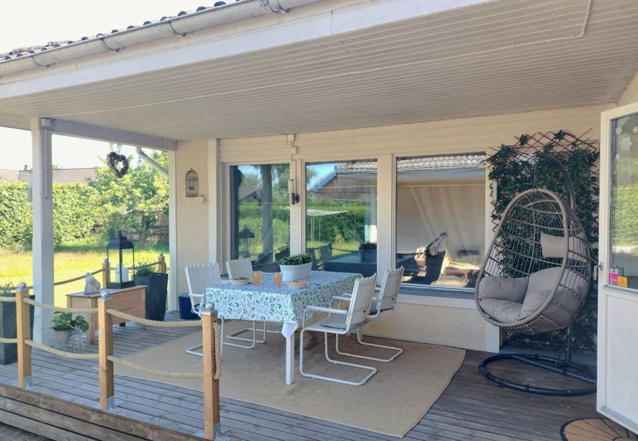 House in Vejbystrand - Charming villa near the beach in Vejbystrand SE01066