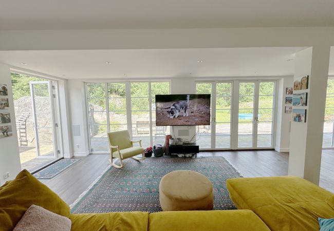 House in Vallda - Beautiful holiday home with completely secluded location in scenic Vallda | SE02095 House in Vallda - Beautiful holiday home with completely secluded location in scenic Vallda | SE02095