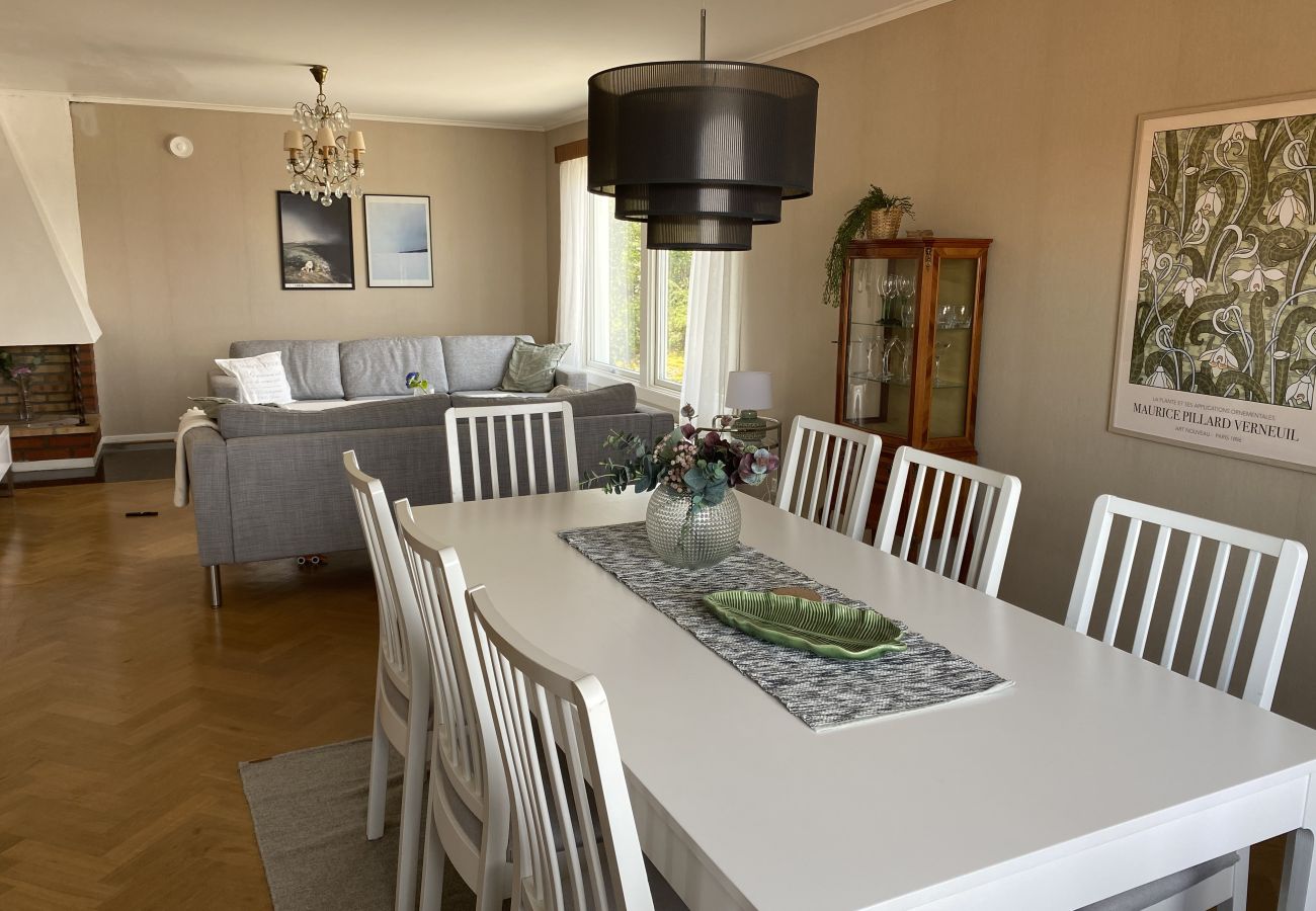 House in Rönnäng - Large villa with sea view in Rönnäng | SE09078