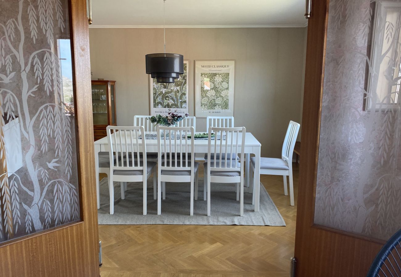 House in Rönnäng - Large villa with sea view in Rönnäng | SE09078
