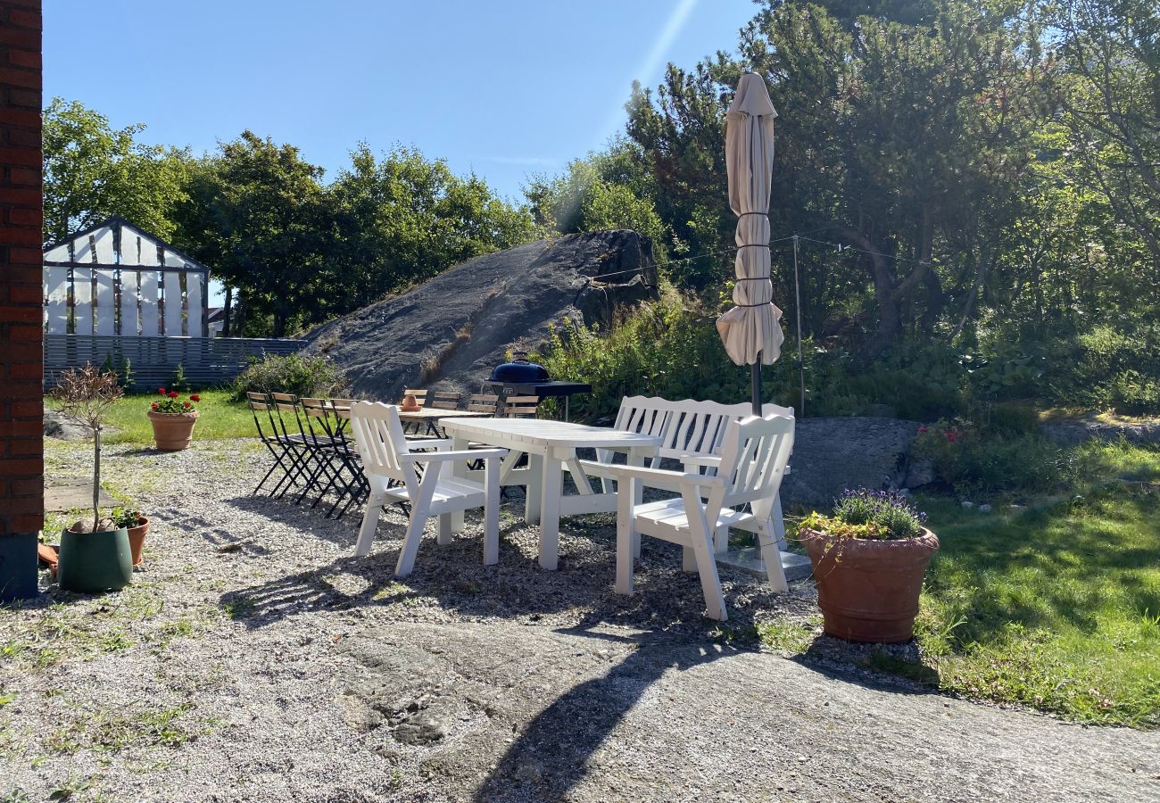 House in Rönnäng - Large villa with sea view in Rönnäng | SE09078