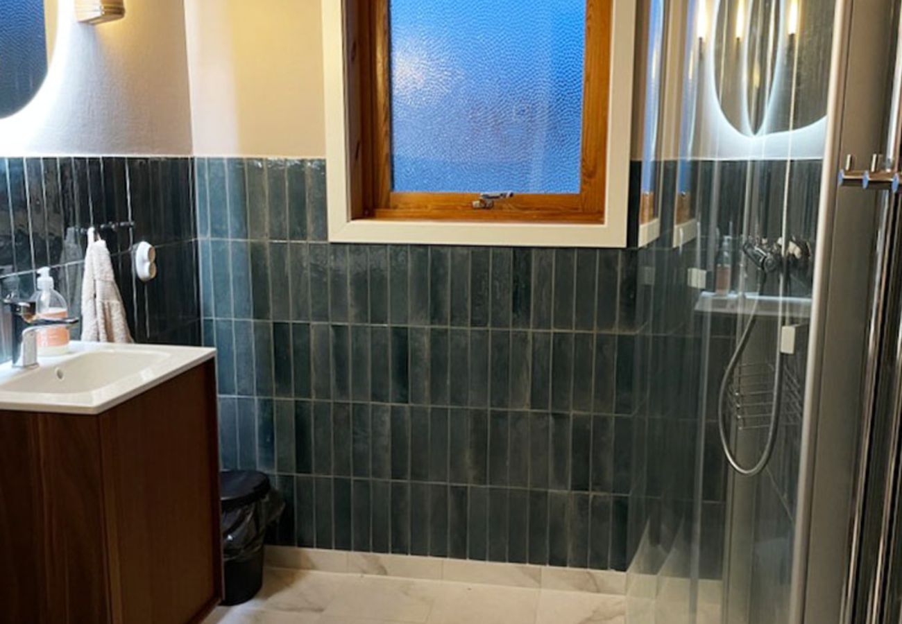 House in Rönnäng - Large villa with sea view in Rönnäng | SE09078