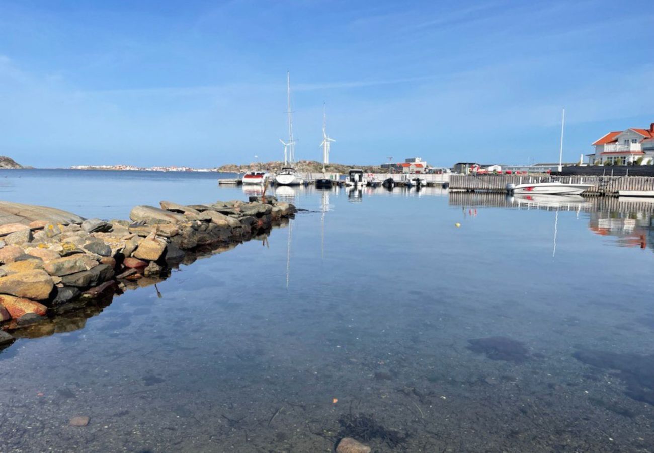 House in Rönnäng - Large villa with sea view in Rönnäng | SE09078