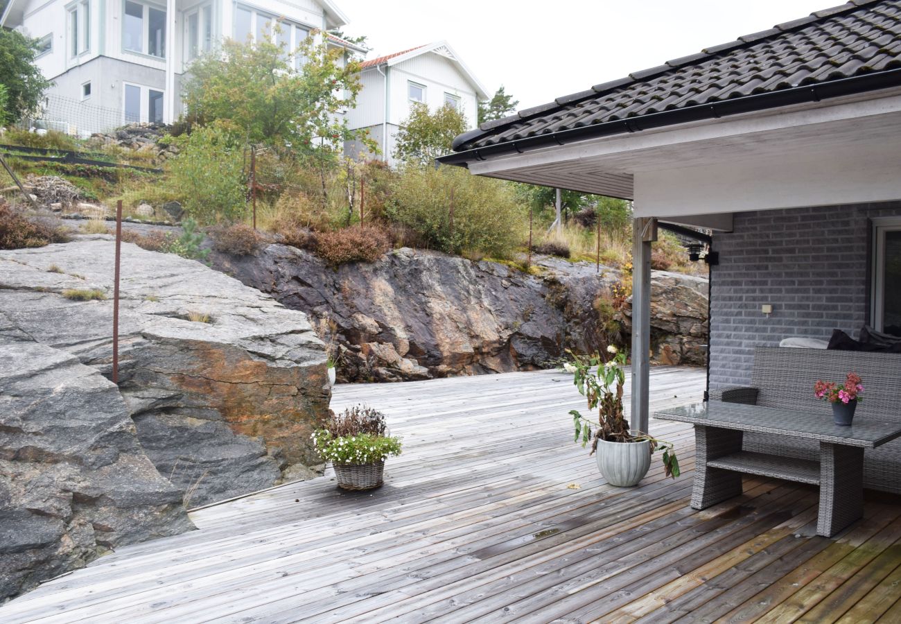 House in Svanesund - Modern villa with sea view in Svanesund | SE09101