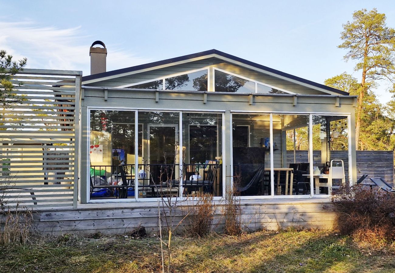 House in Lärbro - Well-equipped Holiday Home in a Peaceful Setting on Northern Gotland | SE12055