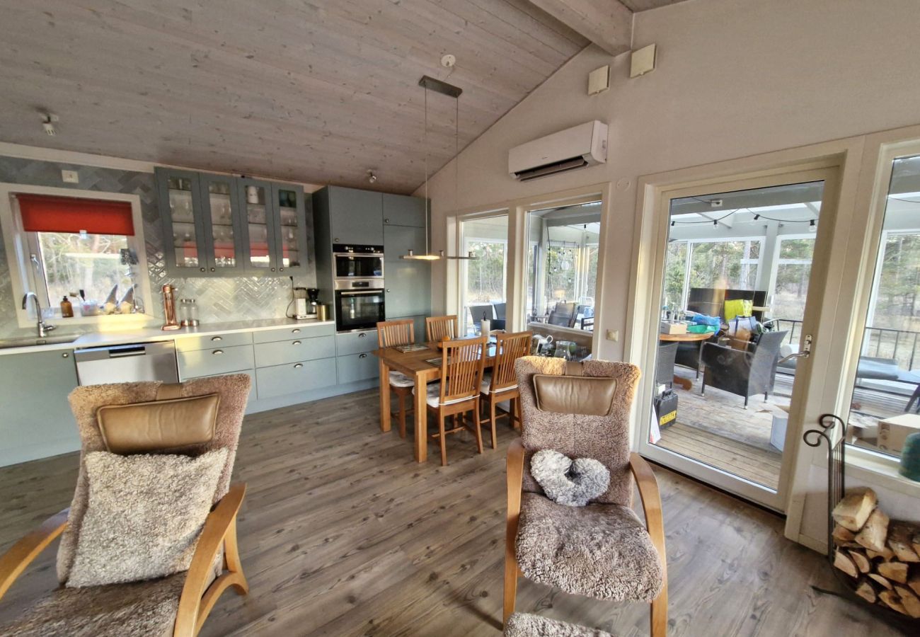 House in Lärbro - Well-equipped Holiday Home in a Peaceful Setting on Northern Gotland | SE12055