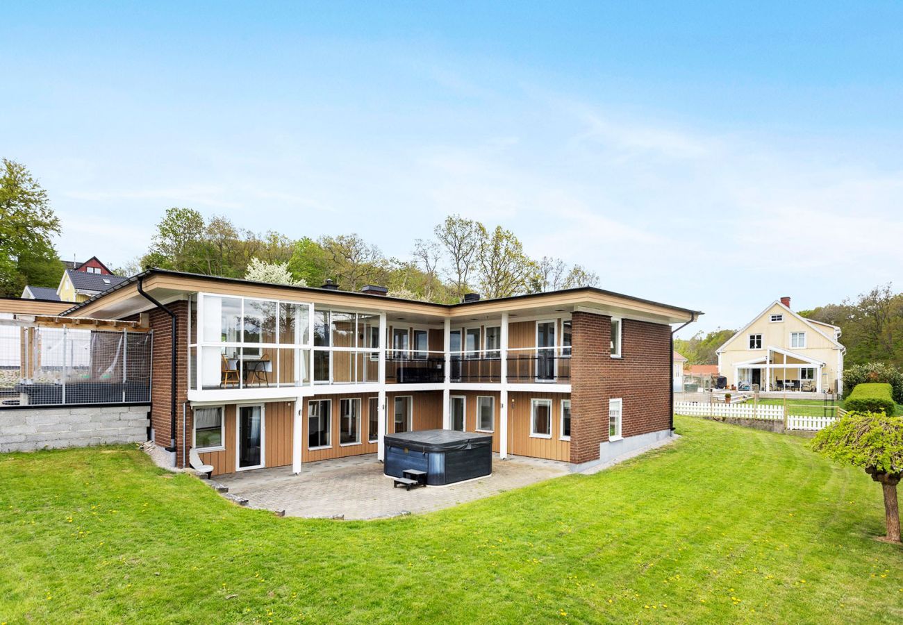 House in Ronneby - Holiday home in Ronneby with swimming area and jetty | SE03019