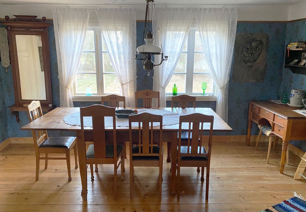 House in Markaryd - Charming Old Cottage in Scenic Southern Småland, Just Outside Markaryd | SE07057