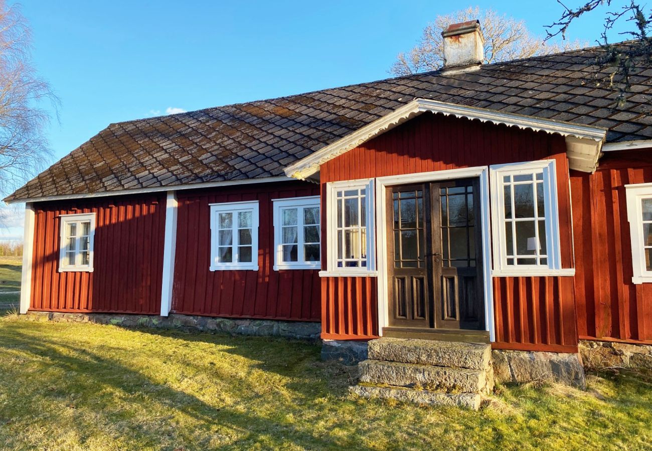 House in Markaryd - Charming Old Cottage in Scenic Southern Småland, Just Outside Markaryd | SE07057