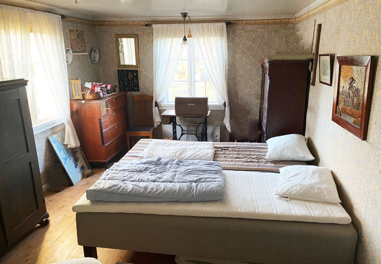 House in Markaryd - Charming Old Cottage in Scenic Southern Småland, Just Outside Markaryd | SE07057