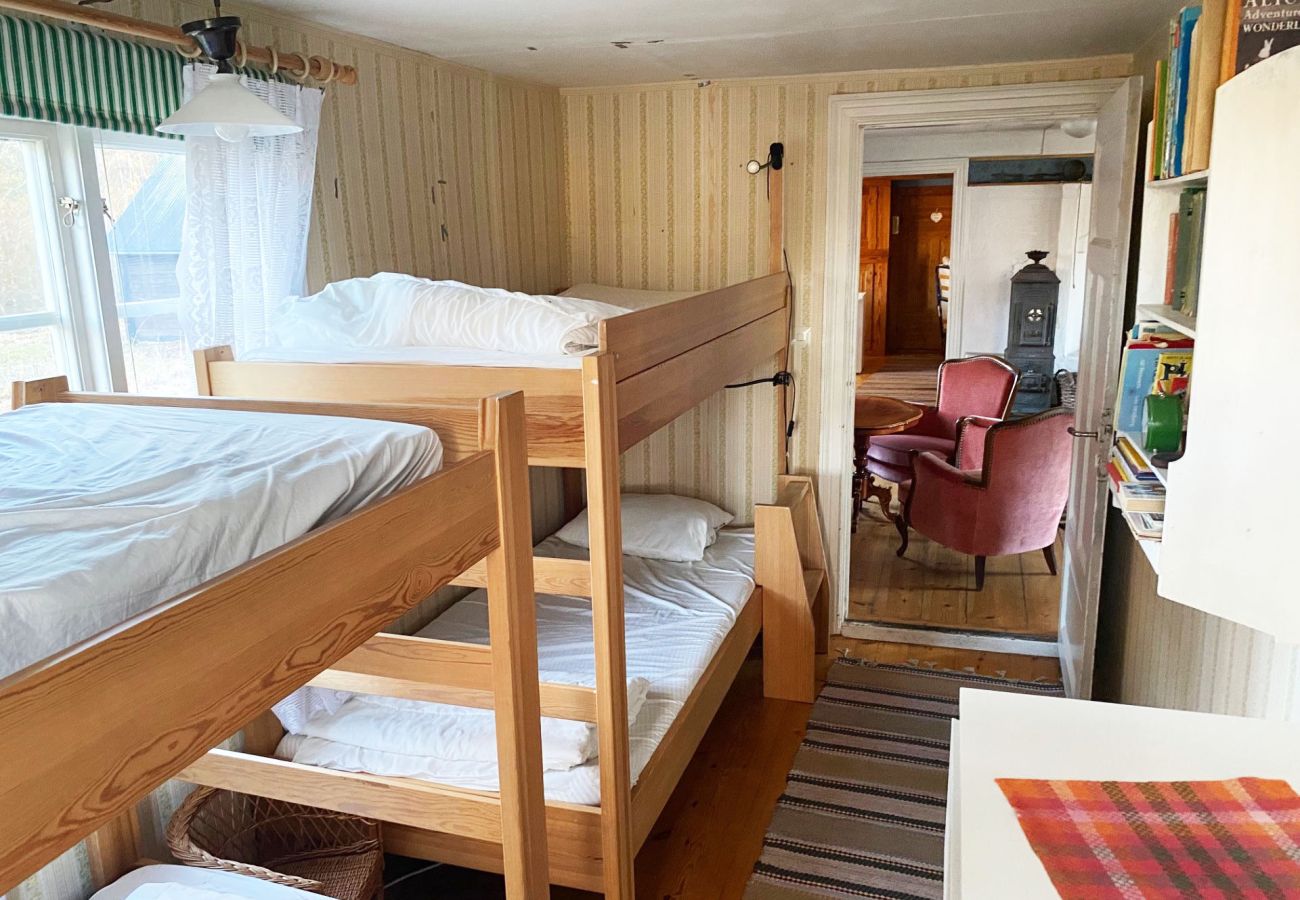 House in Markaryd - Charming Old Cottage in Scenic Southern Småland, Just Outside Markaryd | SE07057