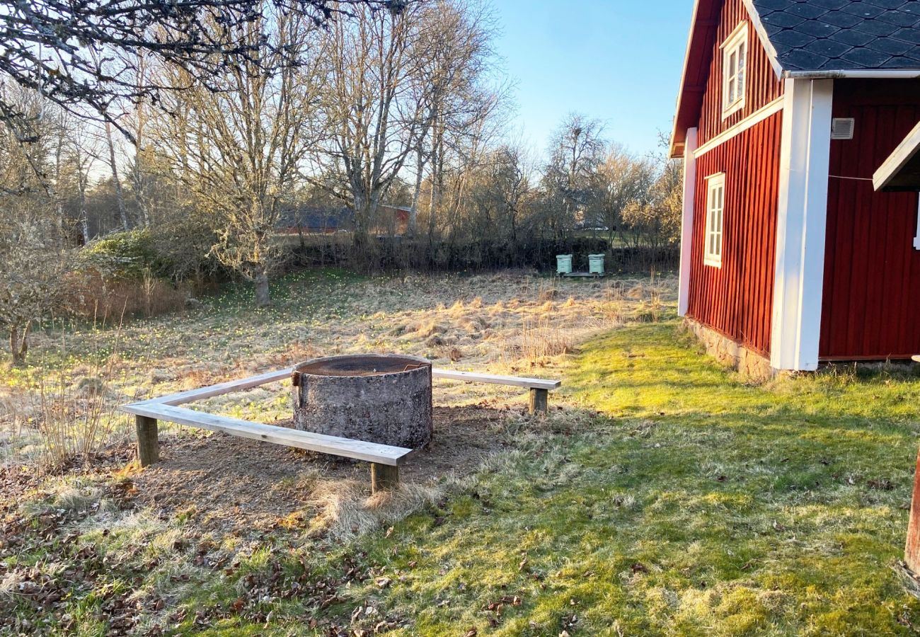 House in Markaryd - Charming Old Cottage in Scenic Southern Småland, Just Outside Markaryd | SE07057