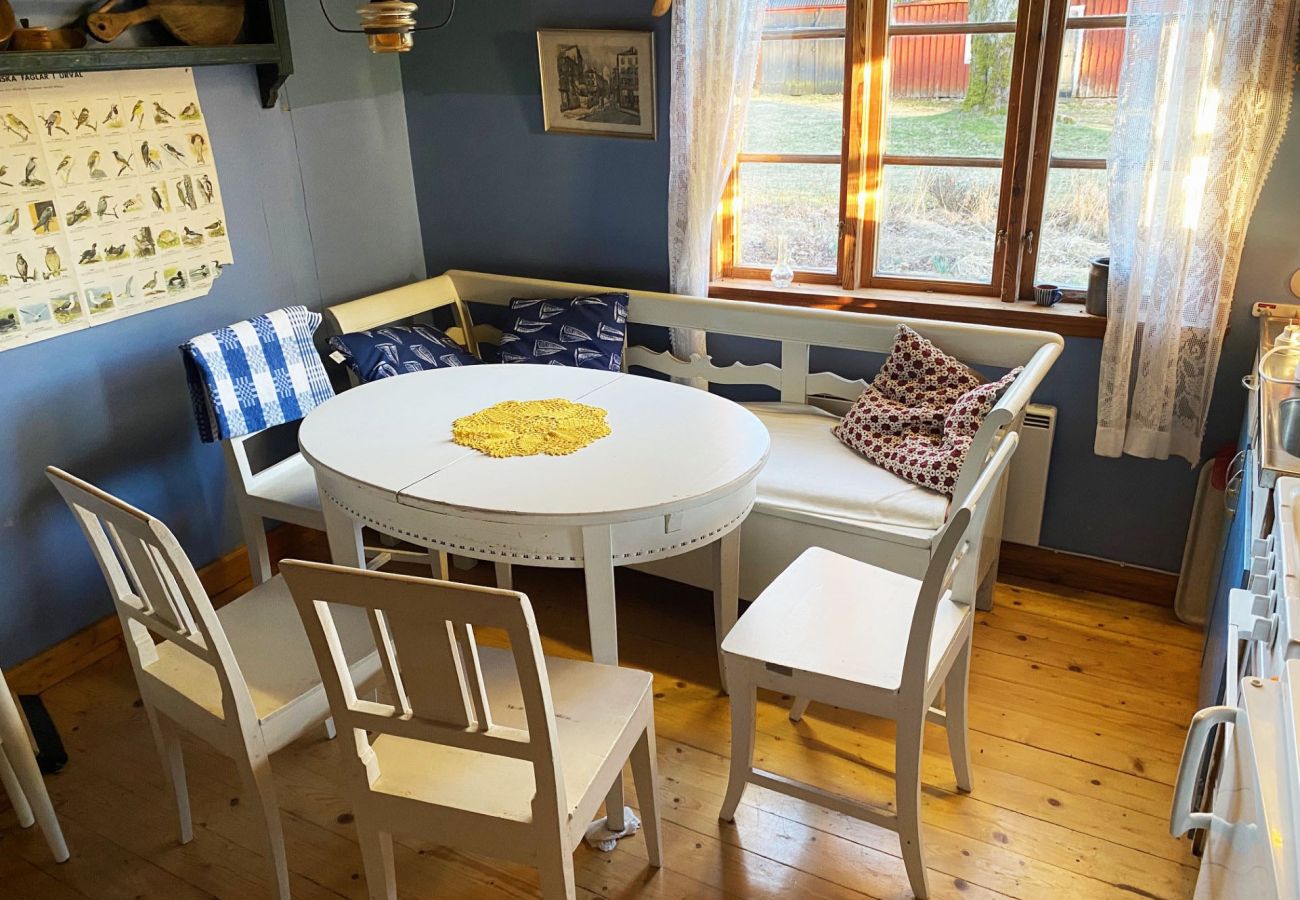 House in Markaryd - Charming Old Cottage in Scenic Southern Småland, Just Outside Markaryd | SE07057