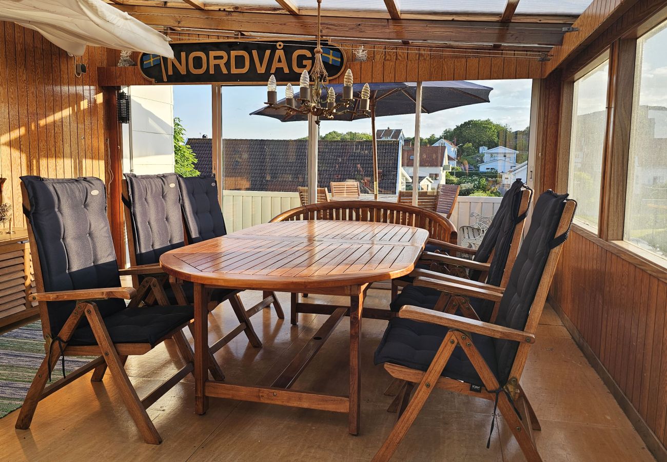 House in Skärhamn - Spacious house near the sea and town centre in Skärhamn | SE09107