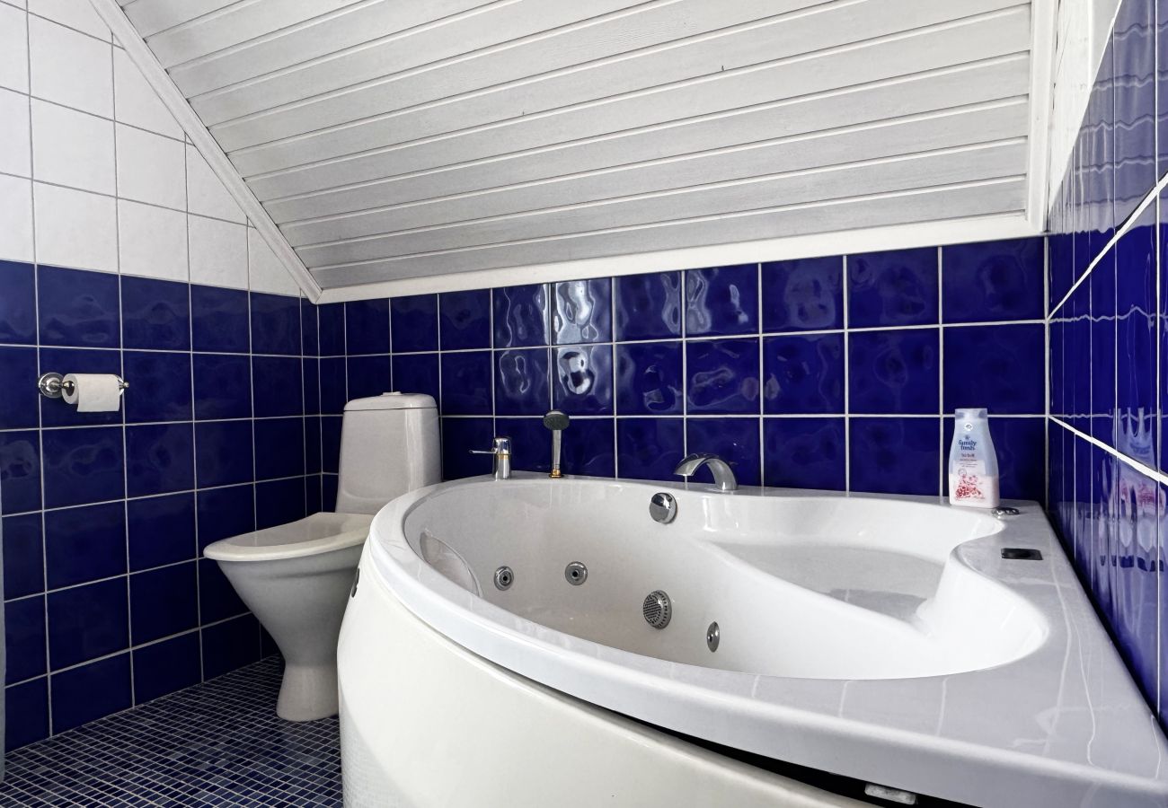 House in Kungshamn - Holiday home in beautiful Kungshamn – perfect for two families | SE09079