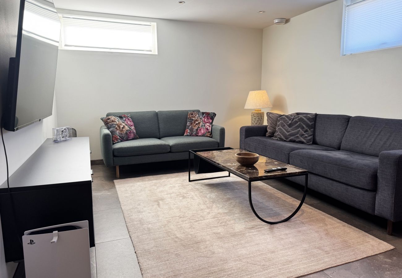 House in Göteborg - Very nice apartment in the basement, Mölndal/Gothenburg |SE08022
