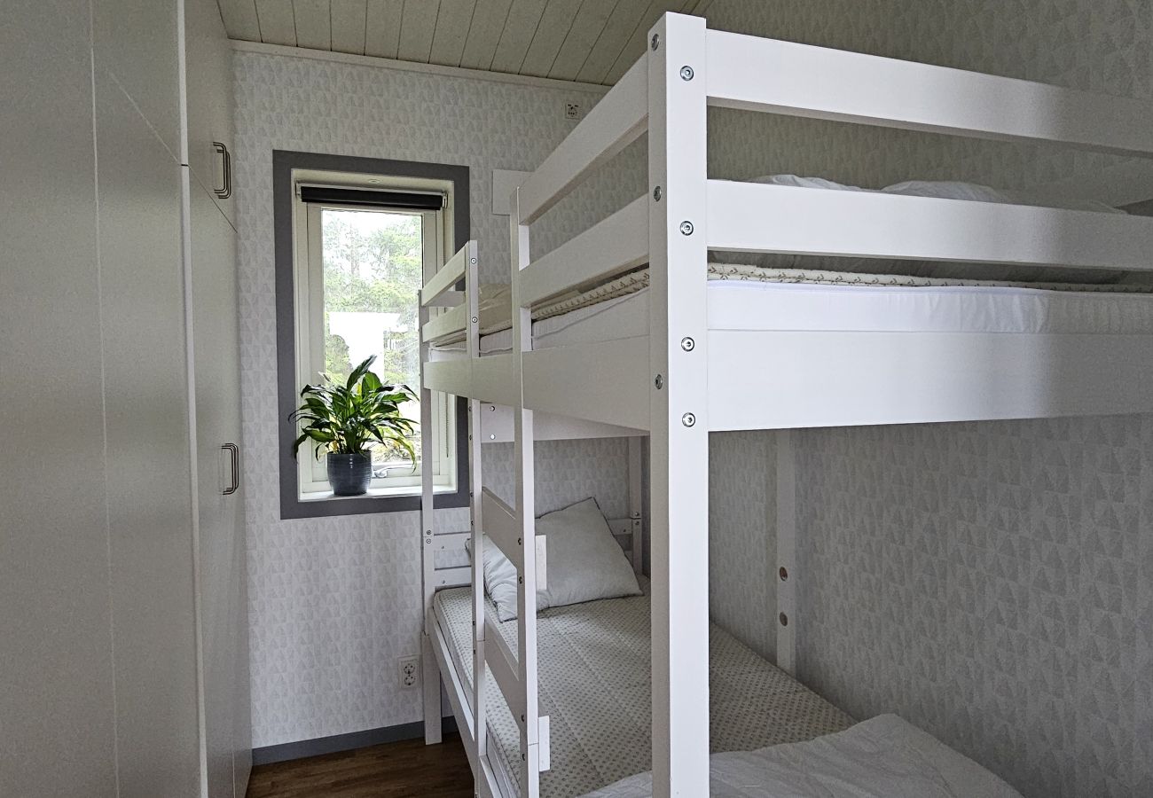 Cottage in Henån - Newly built cottage near the sea and beach | SE09110