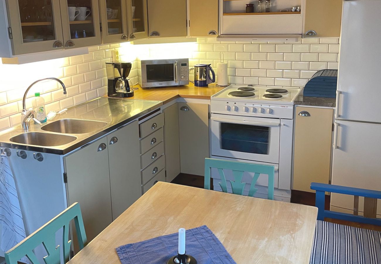 House in Nösund - Fresh and nice cottage, near the seaside resort Nösund SE09111