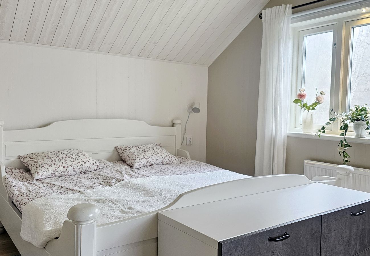 House in Fagerfjäll - Two cozy accommodations near the sea | SE09118