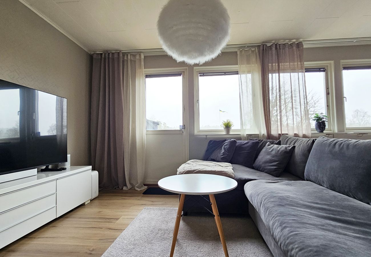 House in Henån - Villa in Henån with Jacuzzi and Sauna | SE09119