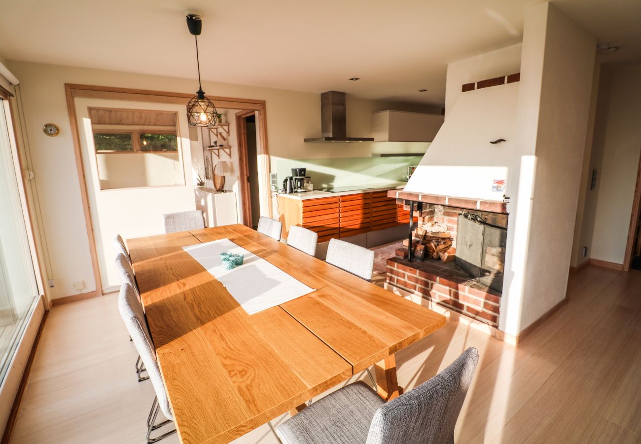 House in Hjälteby - Architect-designed villa with pool, sauna and sea view in Mjörn | SE09124