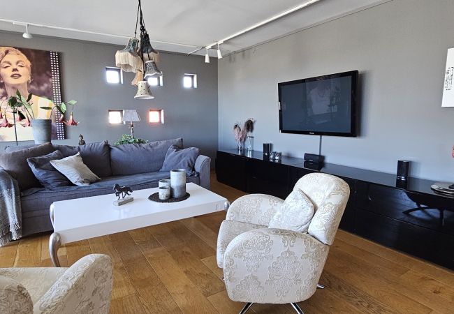 House in Stenungsund - Spacious and exclusive house in Stenungsund with pool, sauna and close to the sea | SE09109 House in Stenungsund - Spacious and exclusive house in Stenungsund with pool, sauna and close to the sea | SE09109