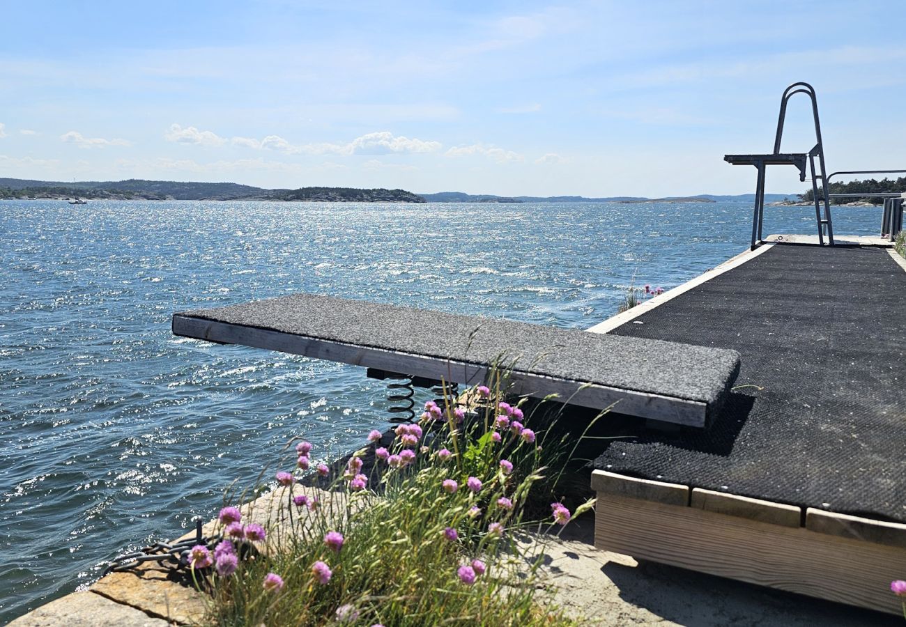 House in Varekil - Dogfriendly House in Hjälmvik with Sea Glimpse | SE09114