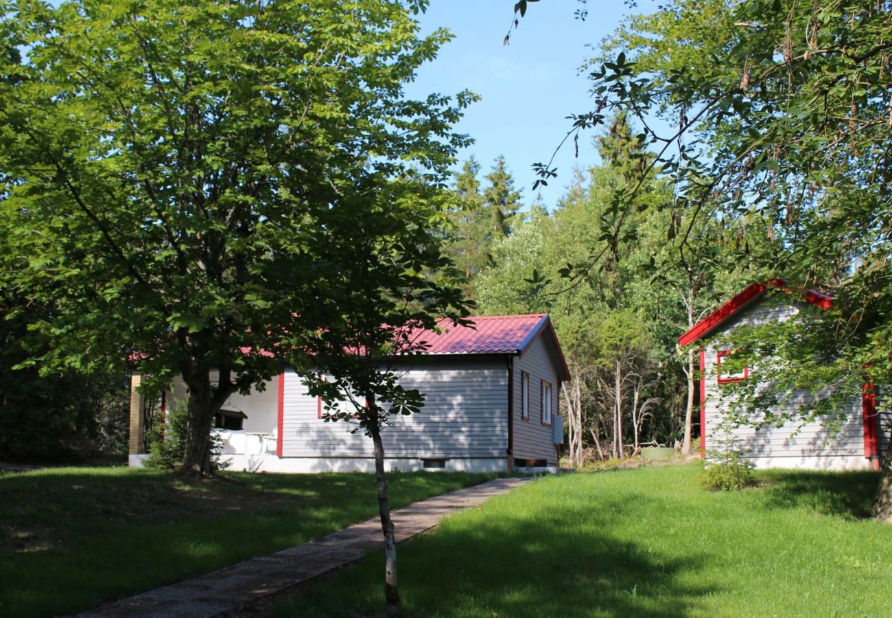 House in Henån - Peaceful forest, two cottages 600 m from sea | SE09136