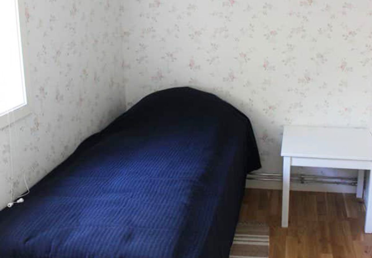 House in Henån - Peaceful forest, two cottages 600 m from sea | SE09136