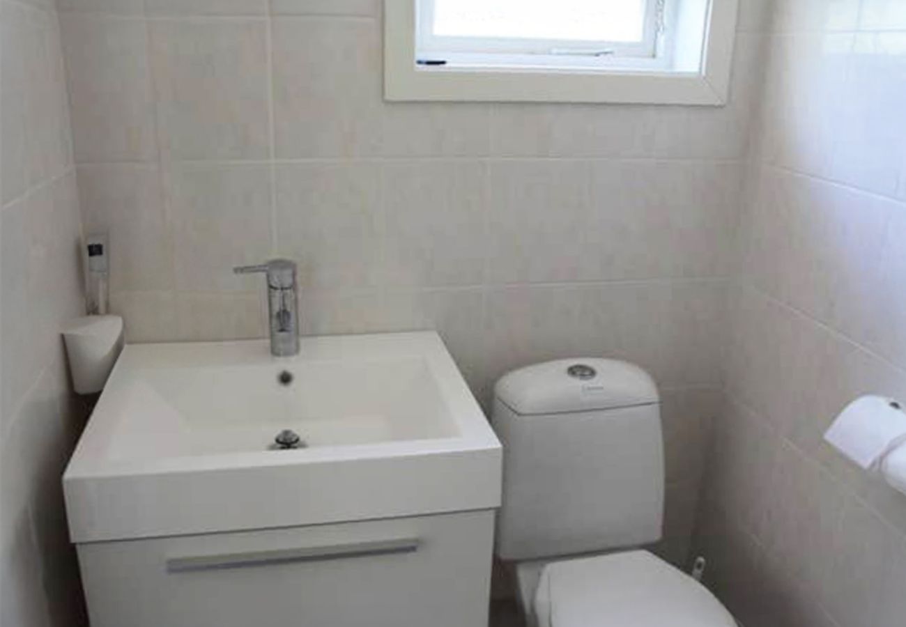 House in Henån - Peaceful forest, two cottages 600 m from sea | SE09136