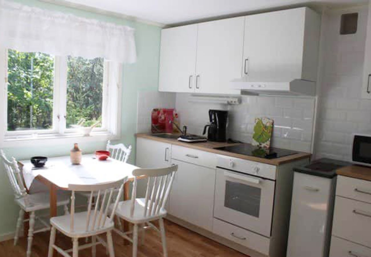 House in Henån - Peaceful forest, two cottages 600 m from sea | SE09136