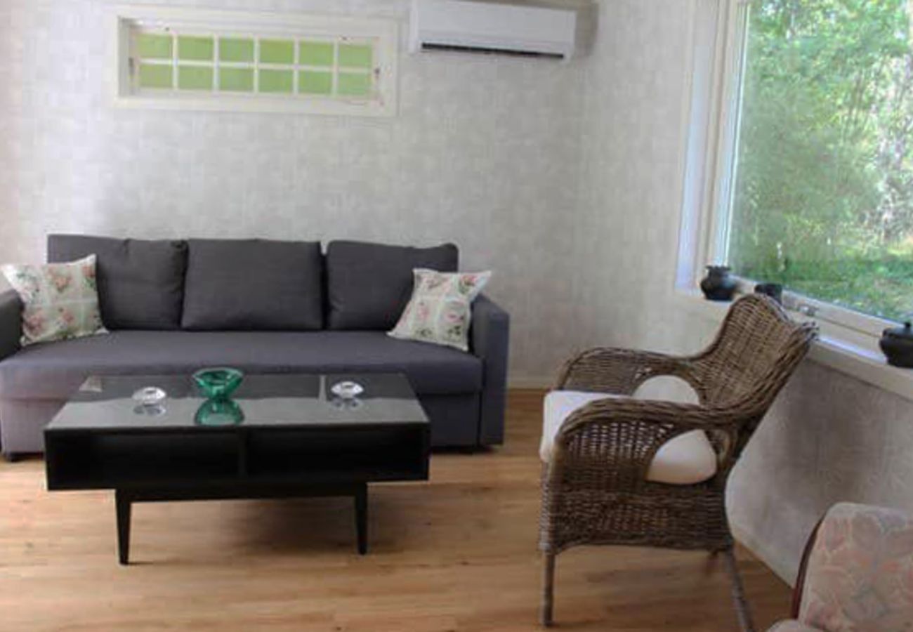 House in Henån - Peaceful forest, two cottages 600 m from sea | SE09136