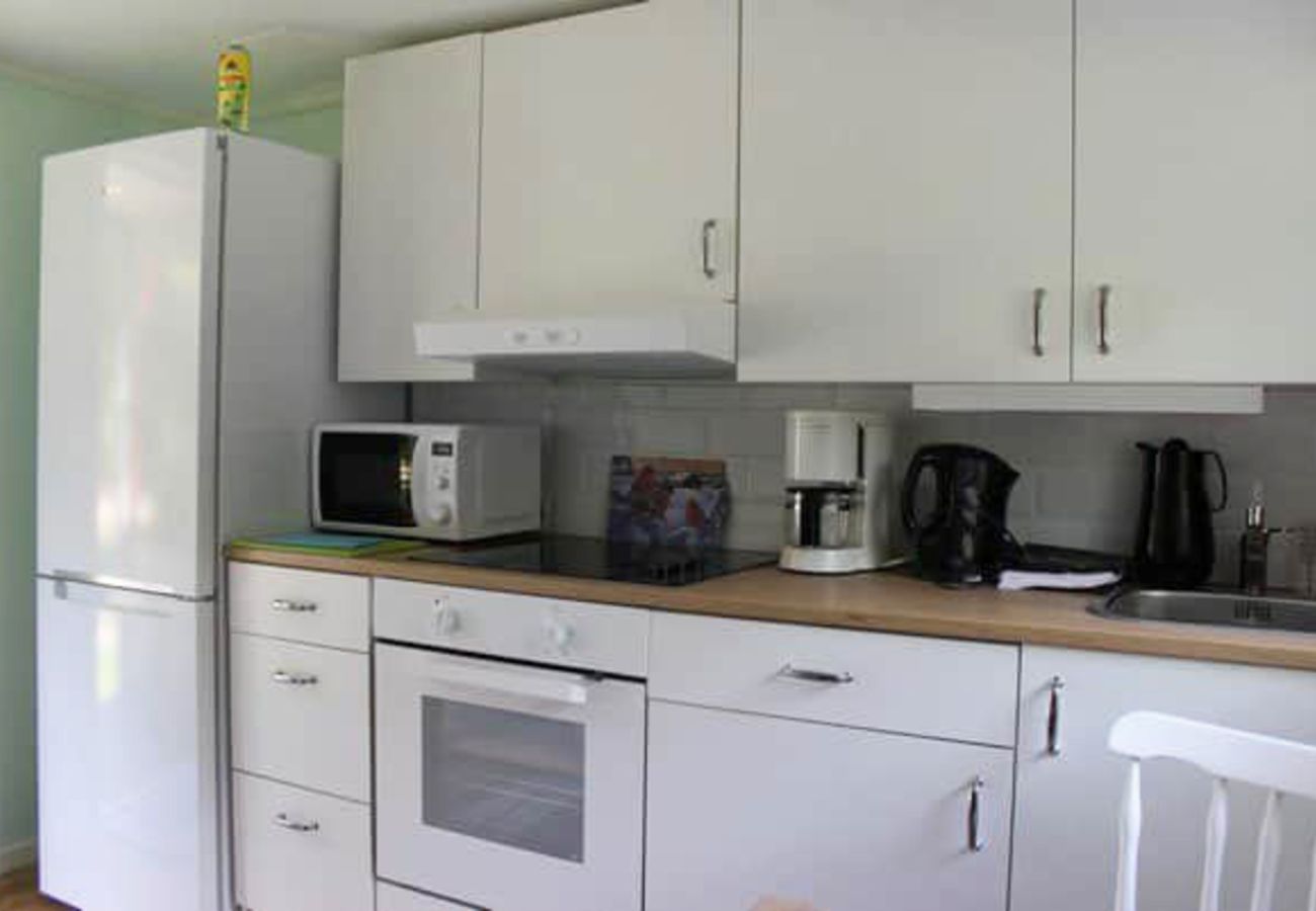 House in Henån - Peaceful forest, two cottages 600 m from sea | SE09136