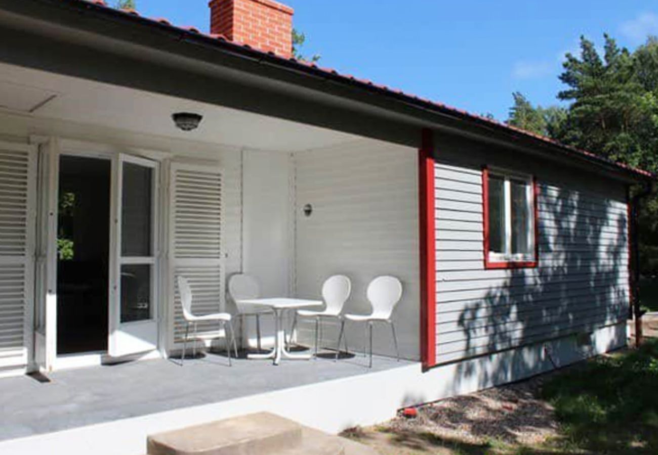 House in Henån - Peaceful forest, two cottages 600 m from sea | SE09136