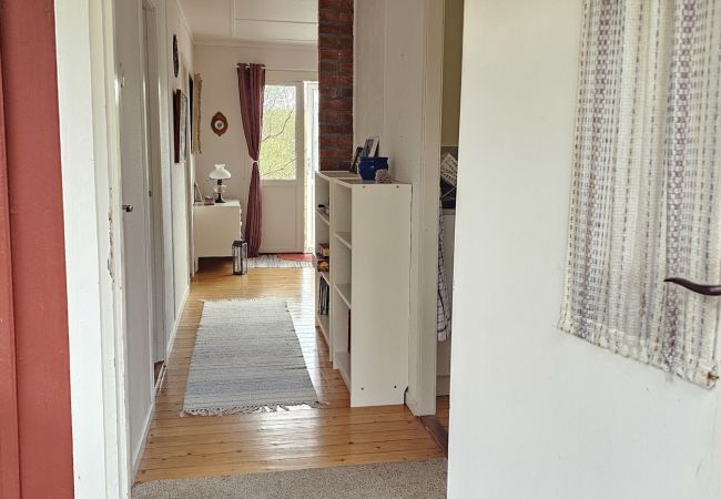 House in Varekil - Cottage in beautiful rocky surroundings on Mjörn, only 300m from the sea | SE09115 House in Varekil - Cottage in beautiful rocky surroundings on Mjörn, only 300m from the sea | SE09115