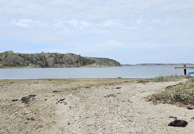 House in Ellös - Spacious holiday home in Ellös, 300 m to a beautiful sandy beach | SE09113 House in Ellös - Spacious holiday home in Ellös, 300 m to a beautiful sandy beach | SE09113