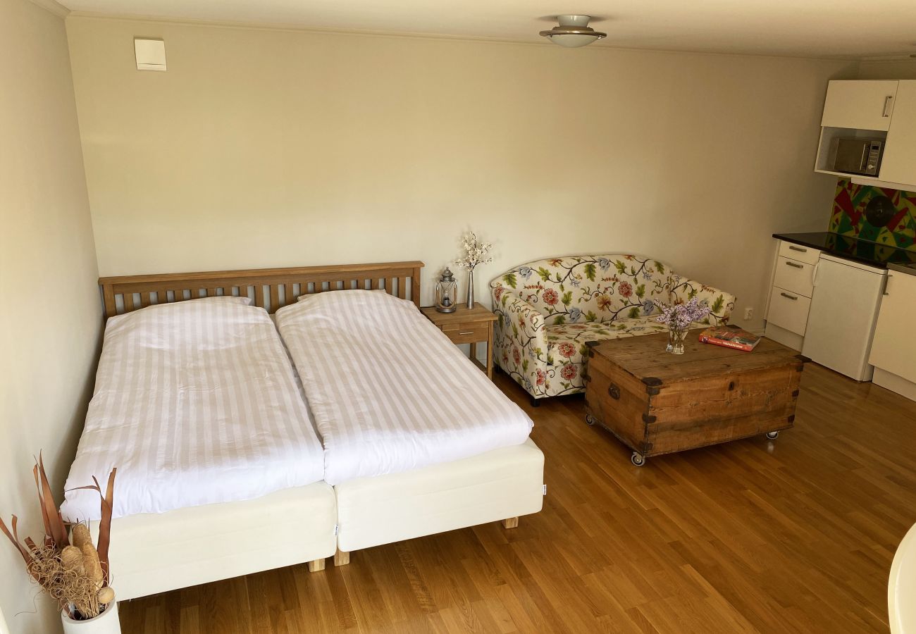 Studio in Motala - Annex for rent – ​​Near Mallboden and Lokverkstaden in beautiful Motala |SE10023