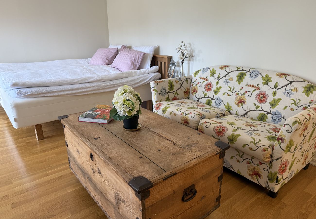 Studio in Motala - Annex for rent – ​​Near Mallboden and Lokverkstaden in beautiful Motala |SE10023
